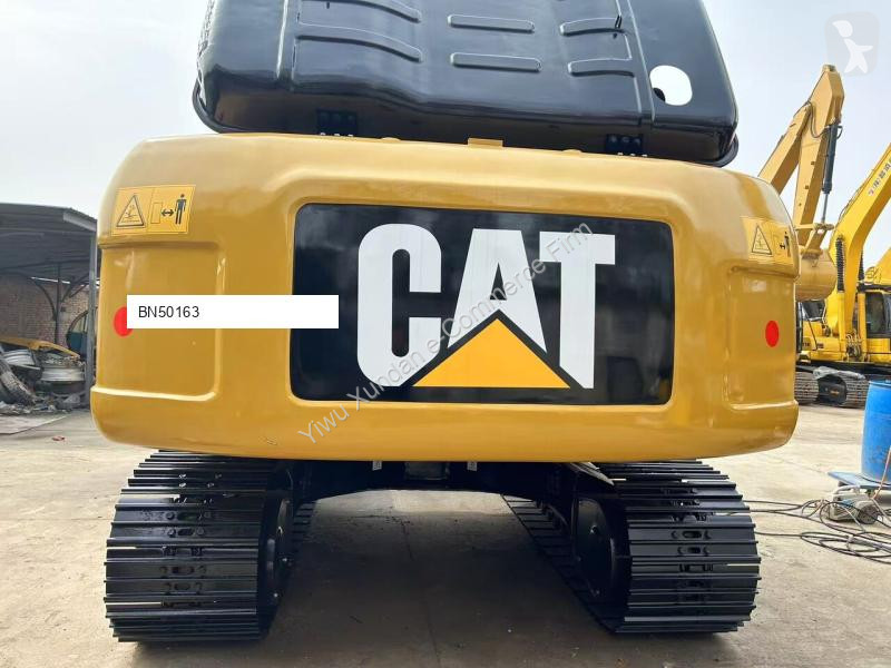 جرافة Caterpillar 2
