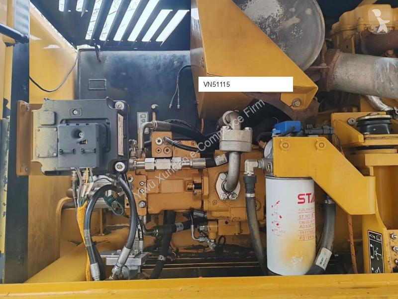 جرافة Caterpillar M2