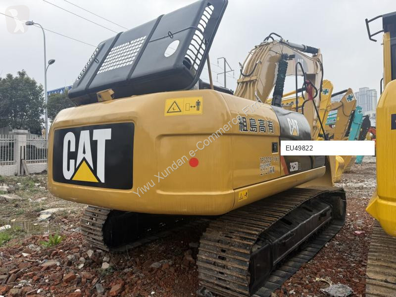 Rýpadlo Caterpillar 325d2l