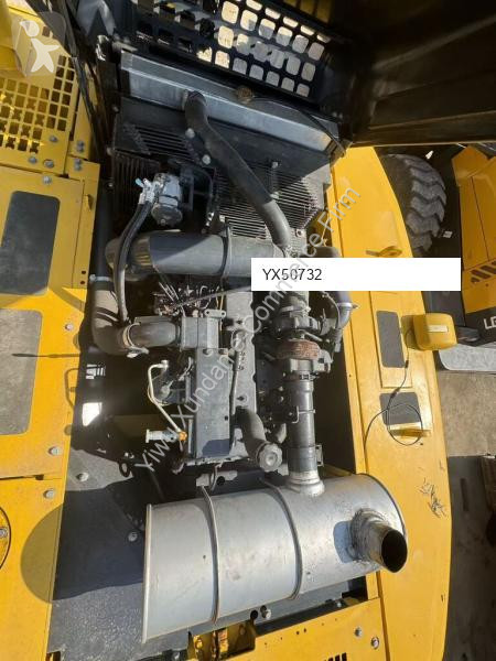 جرافة Komatsu