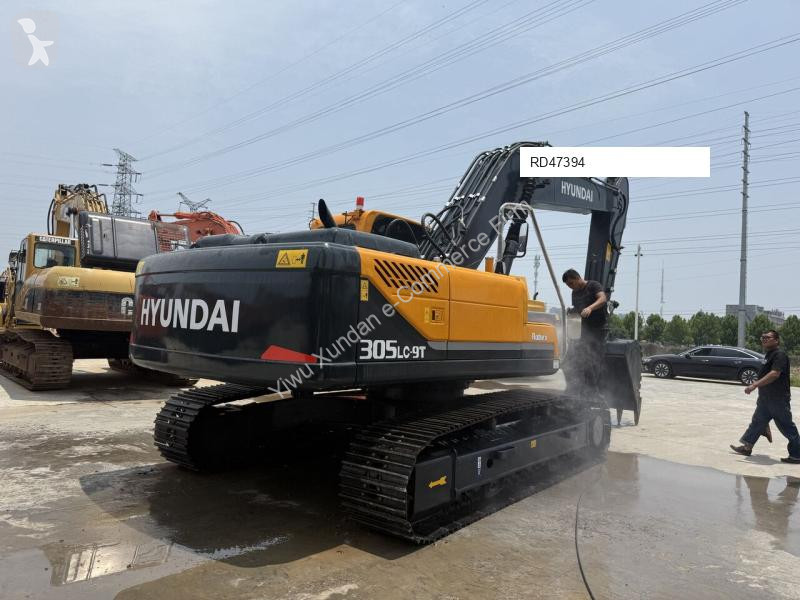 جرافة Hyundai 305-9T