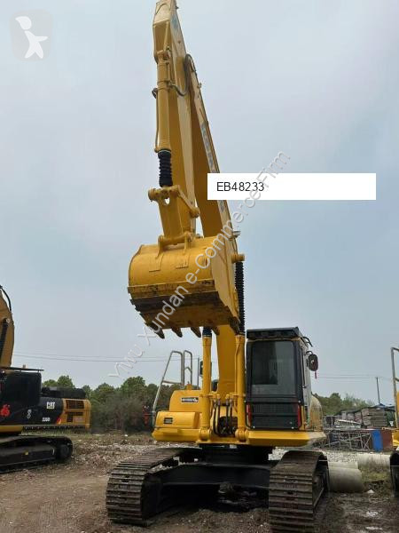 جرافة Komatsu