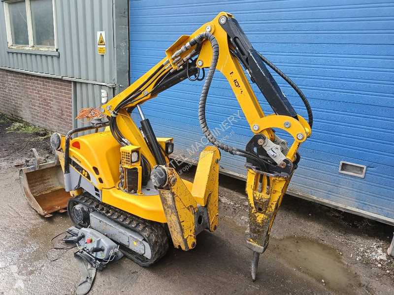 جرافة Brokk 90 husqvarna robot remote excavator...