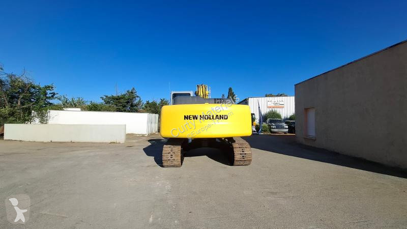 جرافة New Holland B