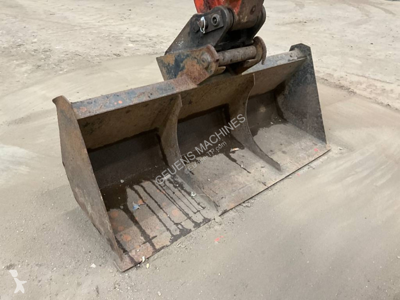 Pelle Kubota 0164