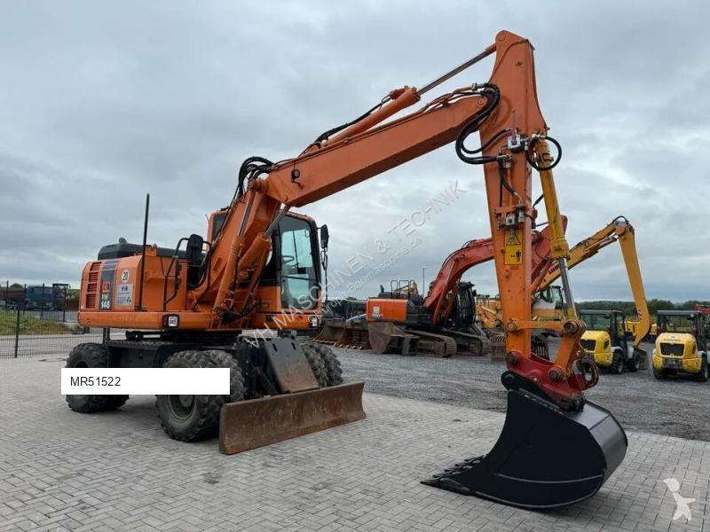 Rýpadlo Komatsu PW148-8