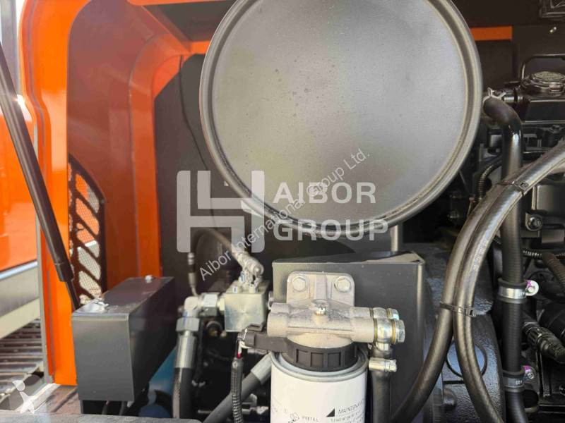 Lopatový nakládač Develon Dx60
