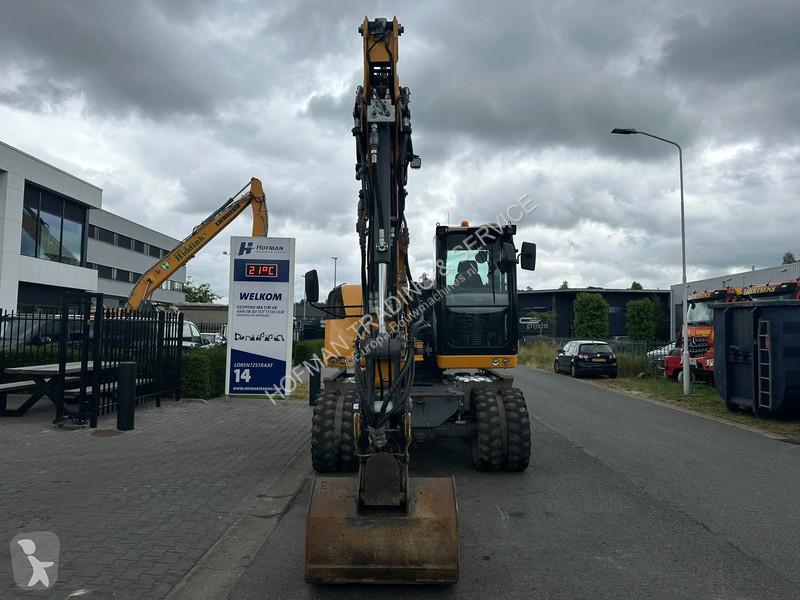 جرافة Liebherr Compact | Powertilt