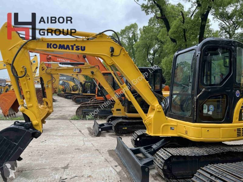 Lopatový nakládač Komatsu