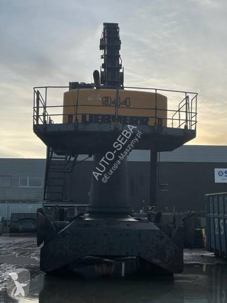 Lopatový nakládač Liebherr
