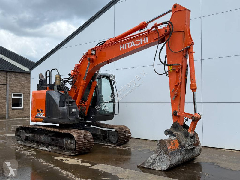 جرافة Hitachi - Quick Coupler / Automatic Greasing