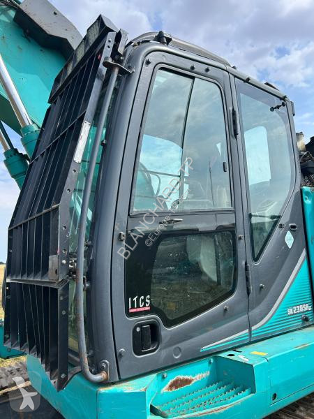 جرافة Kobelco SK230SRLC-3
