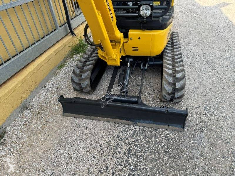 جرافة Komatsu