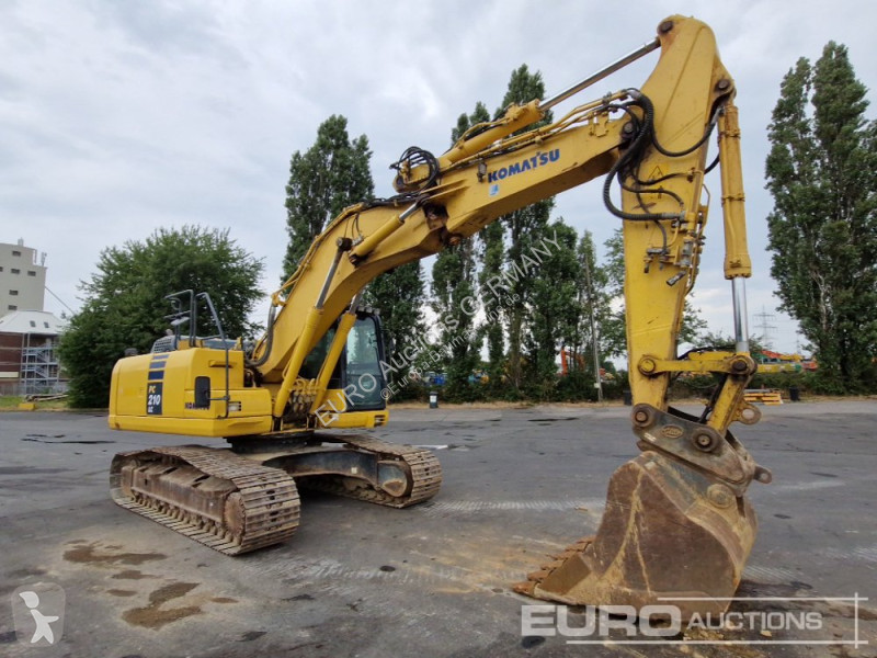 جرافة Komatsu 10