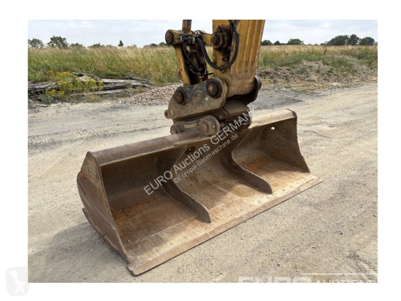 Rýpadlo Komatsu 10
