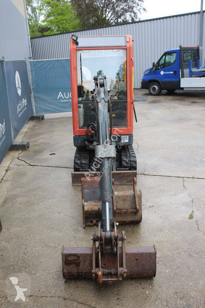 Rýpadlo Volvo EC15B