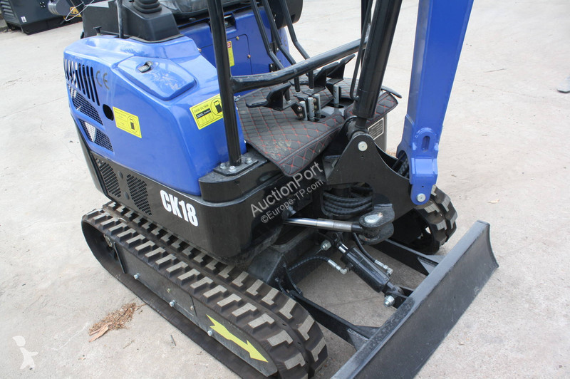 Rýpadlo Crawler CK18