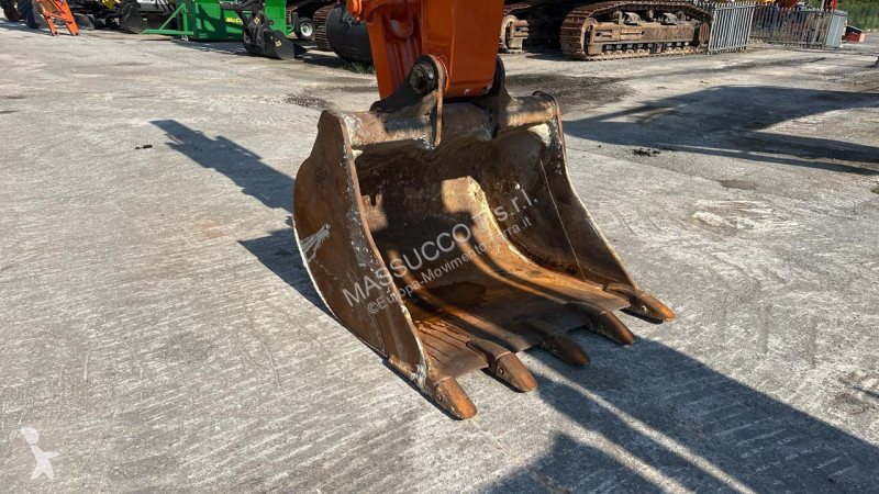 Rýpadlo Hitachi