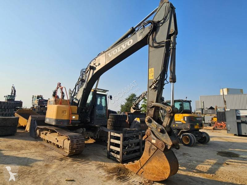 Rýpadlo Volvo ECR 235 DL