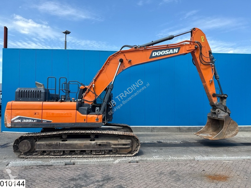جرافة Doosan 7 202 KW, 7125 Hours