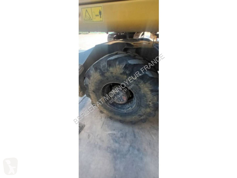 جرافة Caterpillar