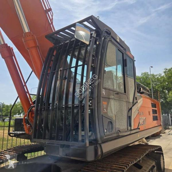 Lopatový nakládač Hitachi LCN7