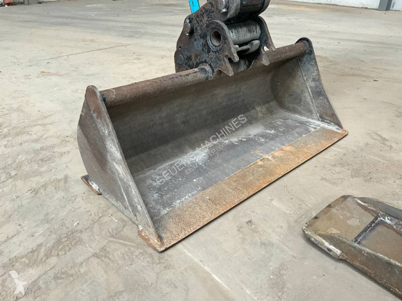 جرافة Airman AX 33 U-7