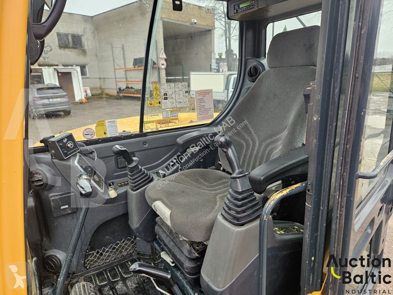 Экскаватор Hyundai Robex 80 CR-9
