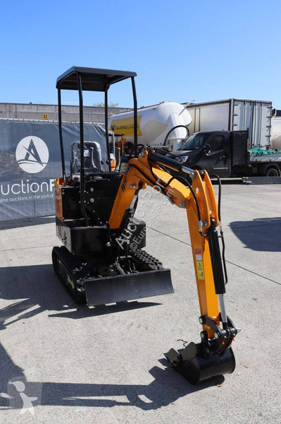 Lopatový nakládač JPC HT12