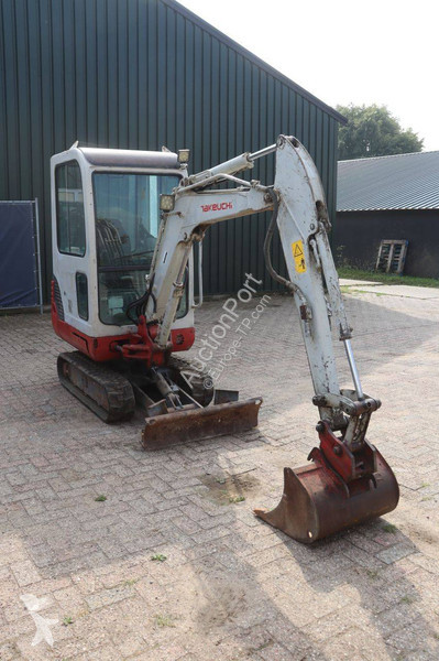 Rýpadlo Takeuchi TB219