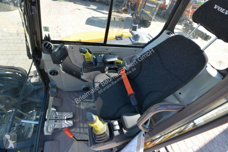 Rýpadlo Volvo ECR F Aircon