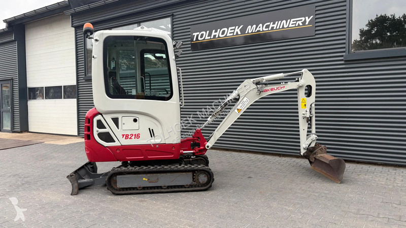Koparka Takeuchi TB 216