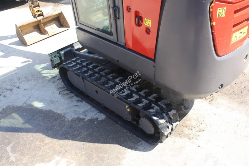جرافة Volvo EC18D