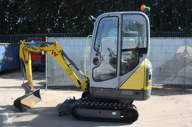 جرافة Neuson ET16