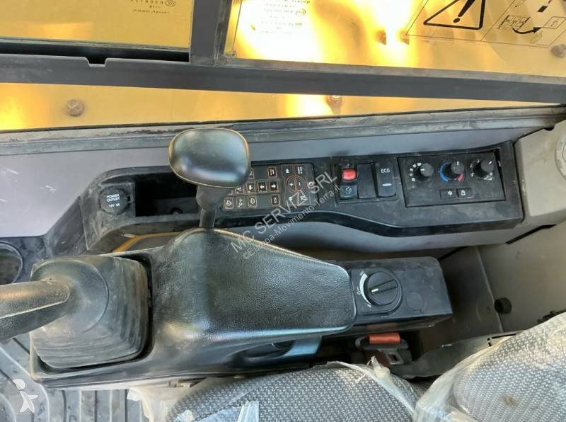 Rýpadlo Volvo ECR88
