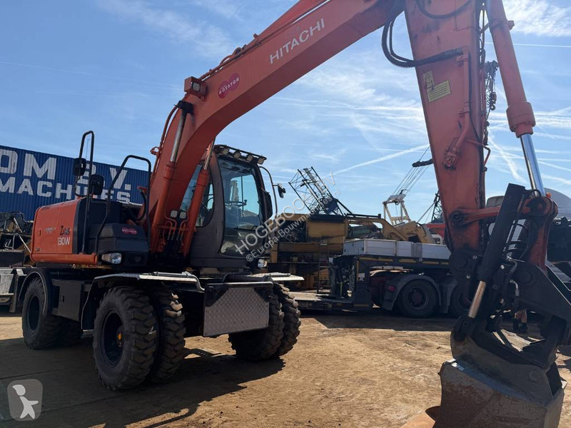 جرافة Hitachi