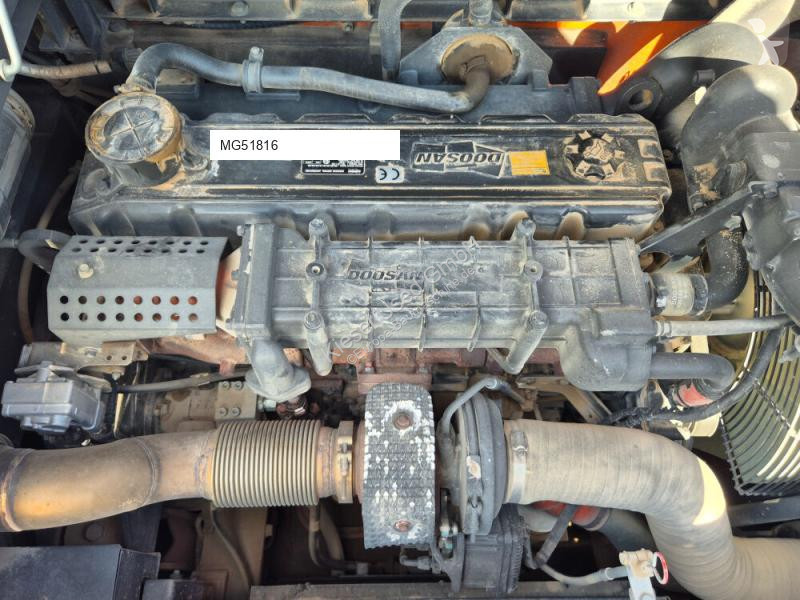 جرافة Doosan 5