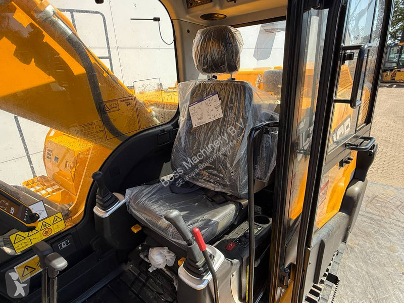 Skovl JCB JS385LC - BRAND NEW / Hammer Lines