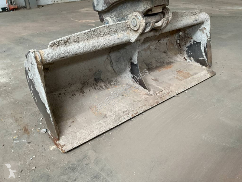 Lopatový nakládač Takeuchi 2902