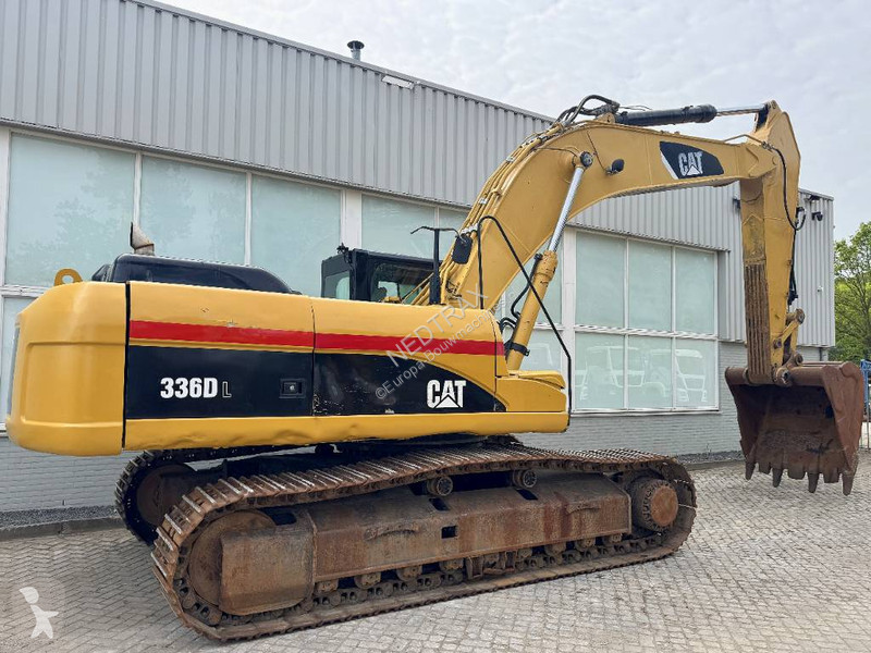 Escavatore Caterpillar L