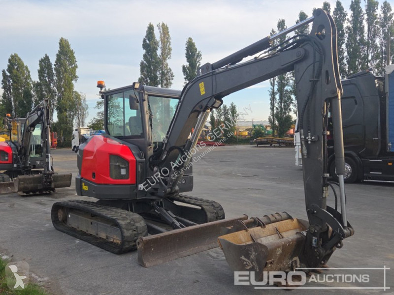 Багер Volvo ECR50F