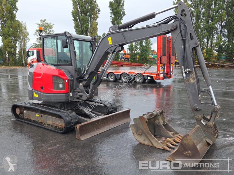 جرافة Volvo ECR50F