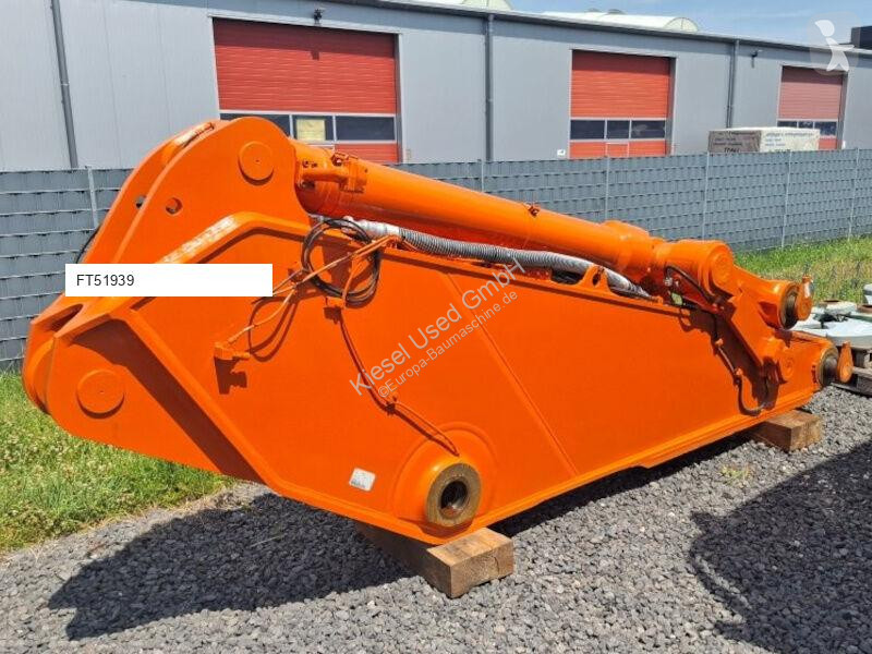 جرافة Hitachi ZX690LCH-7