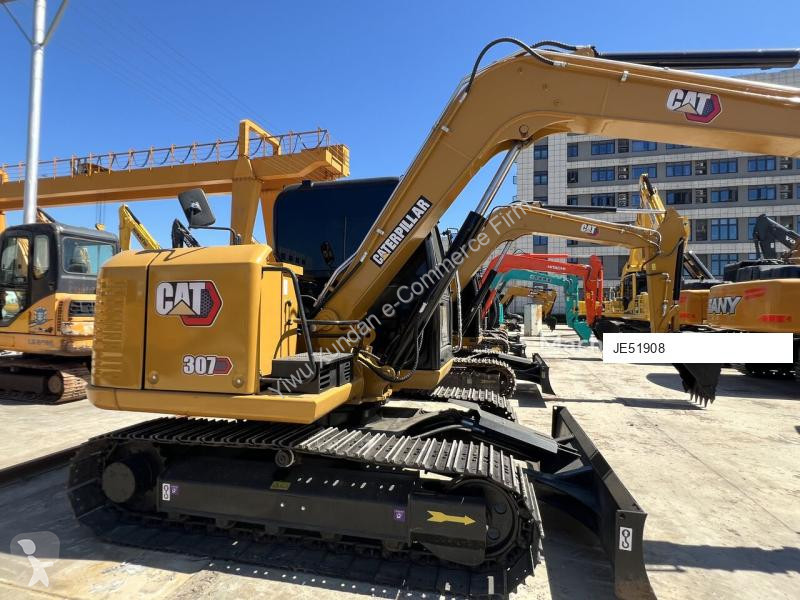 جرافة Caterpillar 307