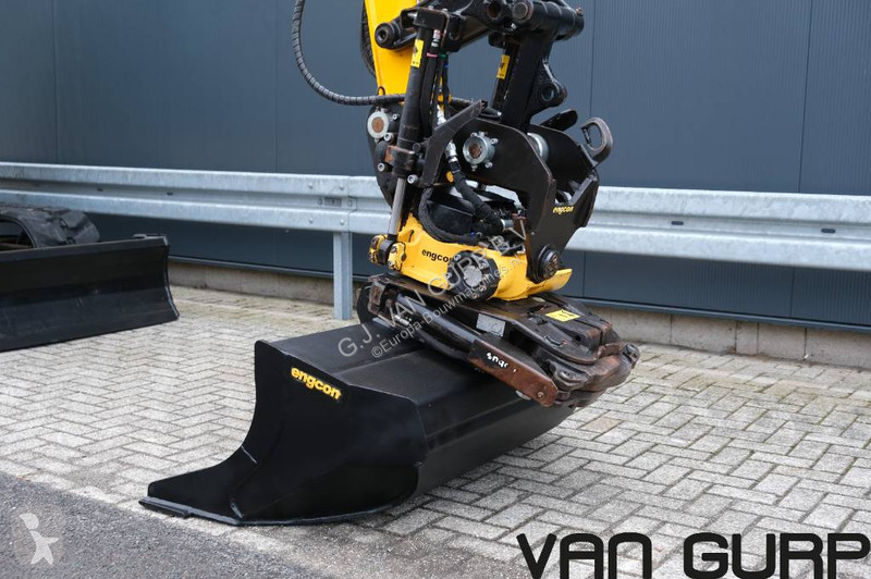 Skovl JCB C-2 | Engcon EC209 | full option |...