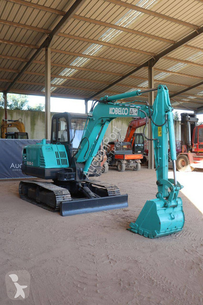 Excavator Kobelco C