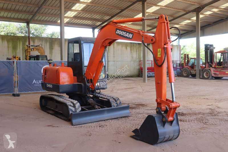 Doosan DH55-V excavator