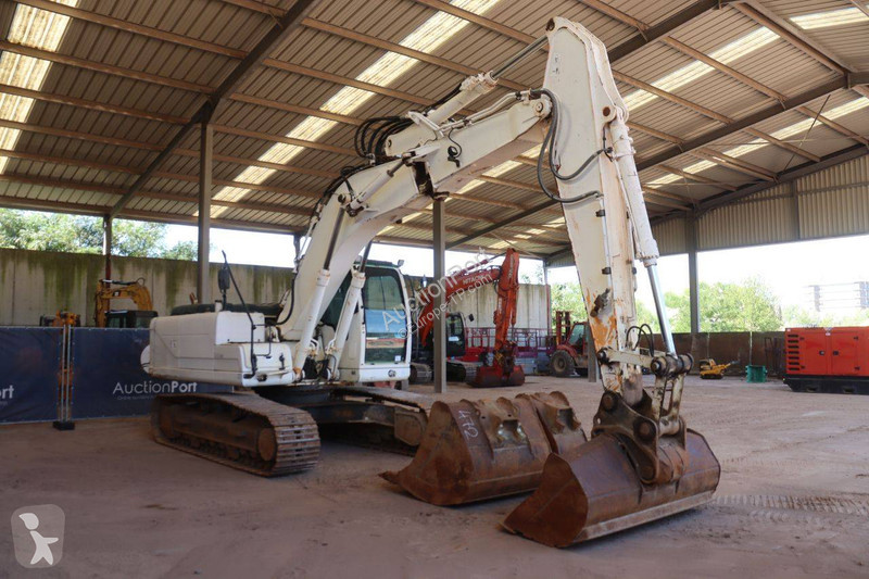 Excavator Hyundai Robex 210LC9