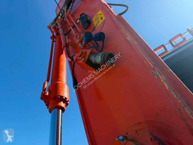 Excavator Hitachi LC6
