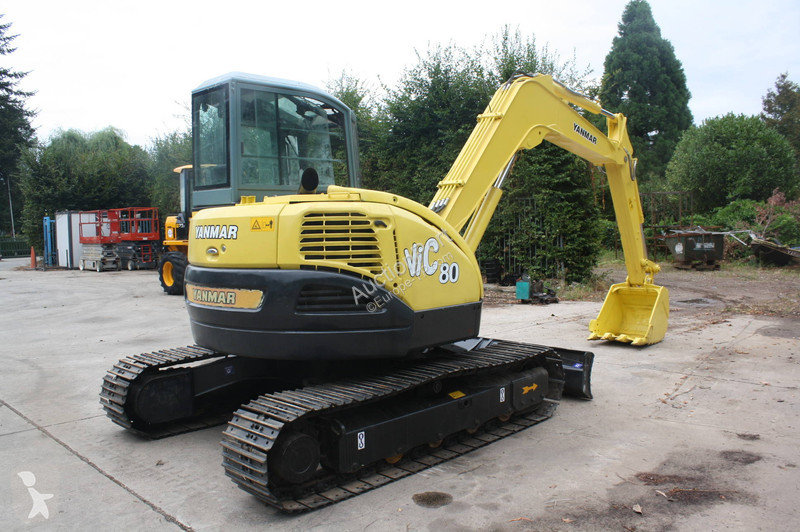 جرافة Yanmar VIO80-1A